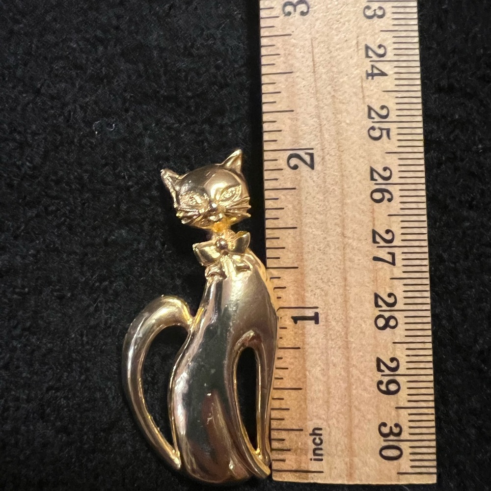 Vintage Siamese Cat with Bow Brooch Pin- Gold Tone - Picture 4 of 5
